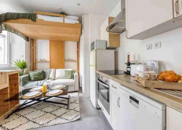 Proche Metro 7 Apartment